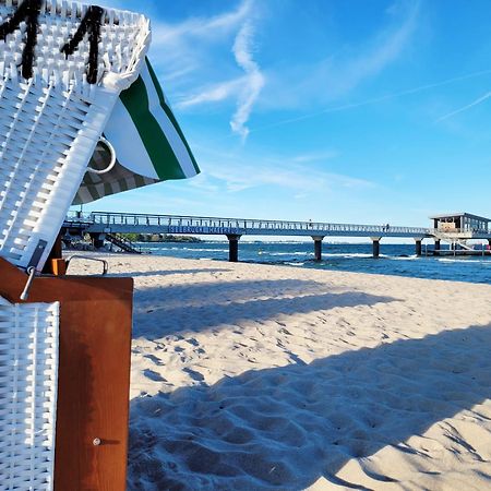 Gemuetliche & Moderne Ferienwohnung - Nur 7 Gehminuten Vom Strand Entfernt, Inklusive Parkplatz Und Gartenzugang Scharbeutz Luaran gambar